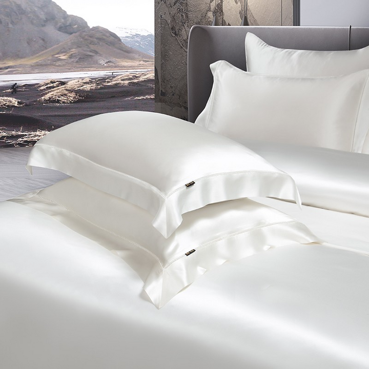 Luxury Mulberry Silk Duvet Cover Set in Pearl White (25 Momme)