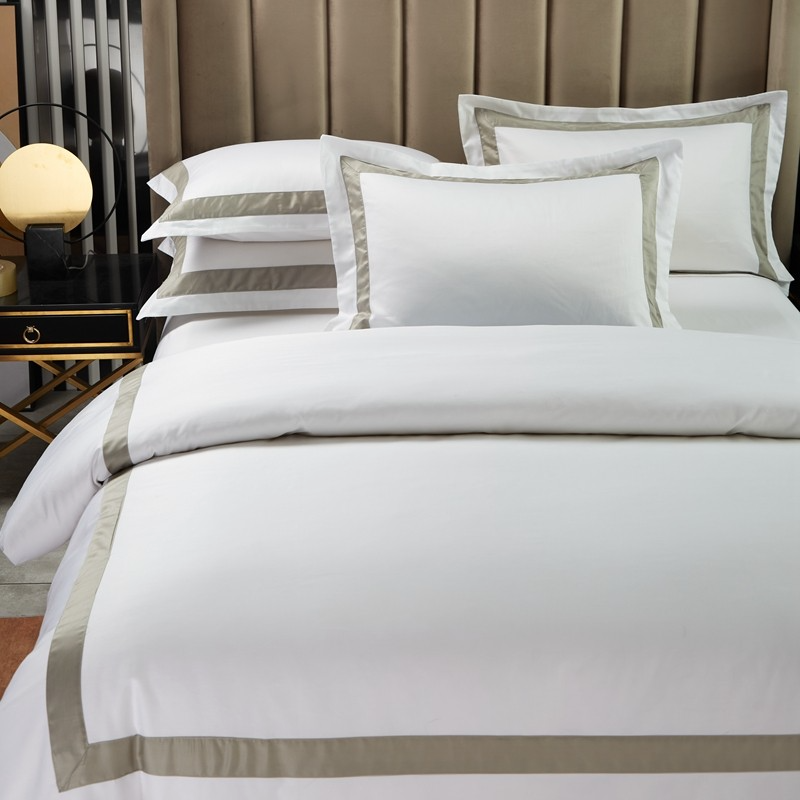 White Hotel Egyptian Cotton Duvet Cover Set (600TC)