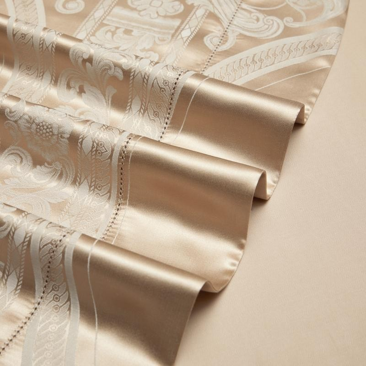 Luxury Mulberry Silk Duvet Cover Set in Champagne Gold (22 Momme)