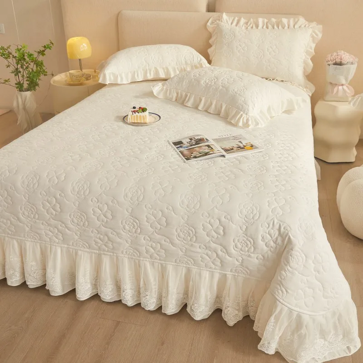 Luxury Ivory Cotton &amp; Lace Bedspread Set – Romantic Quilted Coverlet (3-Piece)