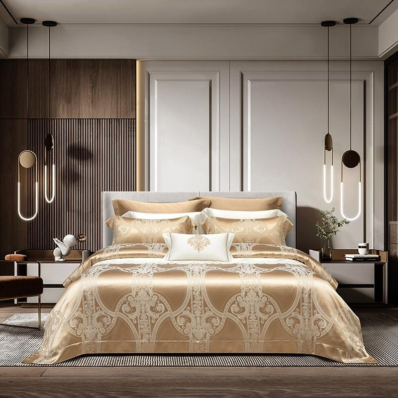 Luxury Mulberry Silk Duvet Cover Set in Champagne Gold (22 Momme)