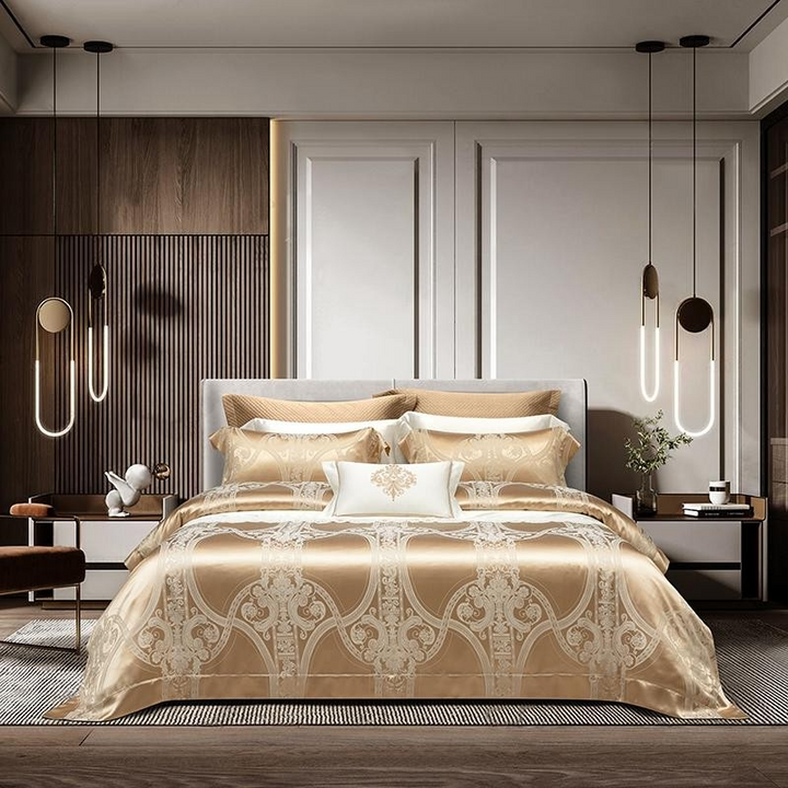Luxury Mulberry Silk Duvet Cover Set in Champagne Gold (22 Momme)