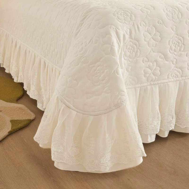 Luxury Ivory Cotton &amp; Lace Bedspread Set – Romantic Quilted Coverlet (3-Piece)