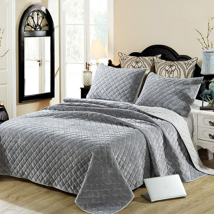 Luxury Quilted Plush Bedspread Set in Soft Grey